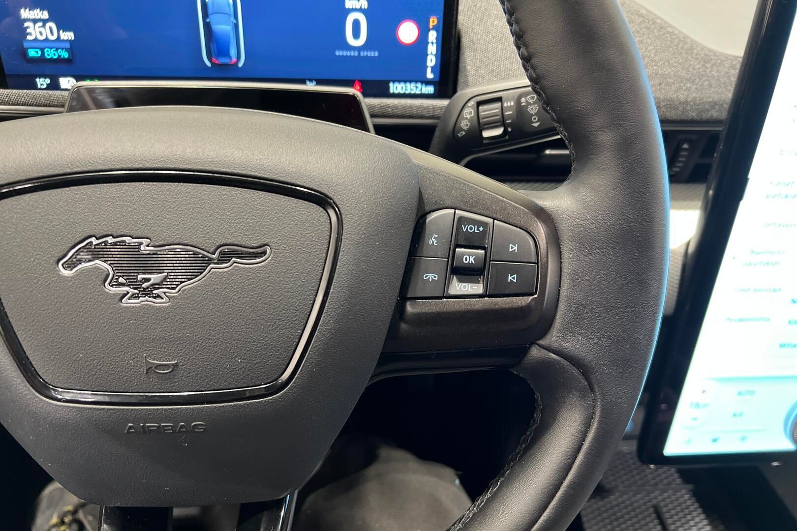 FORD MUSTANG MACH-E iso kuva 23