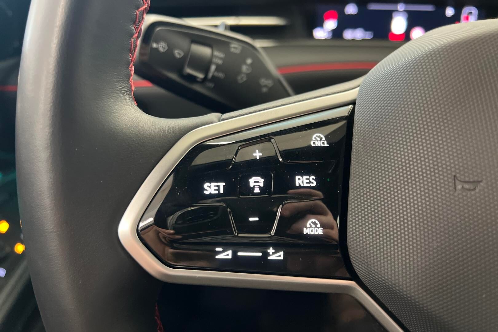 VOLKSWAGEN ID.7 iso kuva 17