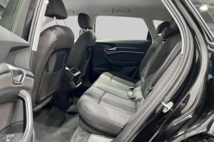 AUDI E-TRON esikatselu 8