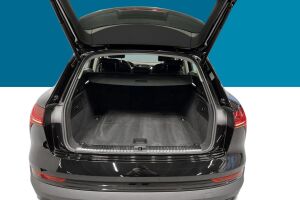 AUDI E-TRON esikatselu 10