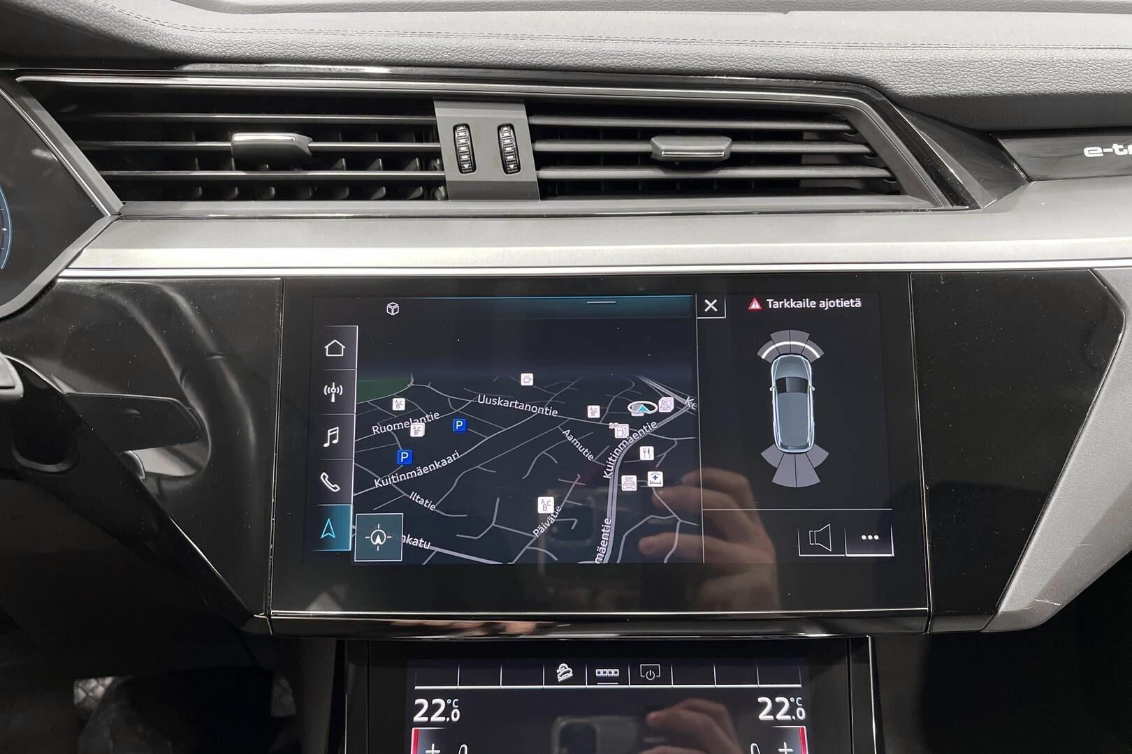 AUDI E-TRON iso kuva 14