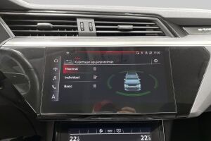 AUDI E-TRON esikatselu 35