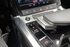 AUDI E-TRON esikatselu 21