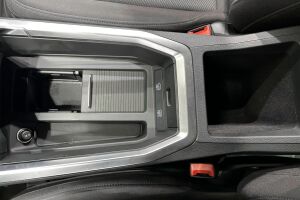 AUDI E-TRON esikatselu 23