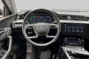 AUDI E-TRON esikatselu 29