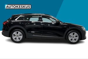 AUDI E-TRON esikatselu 2