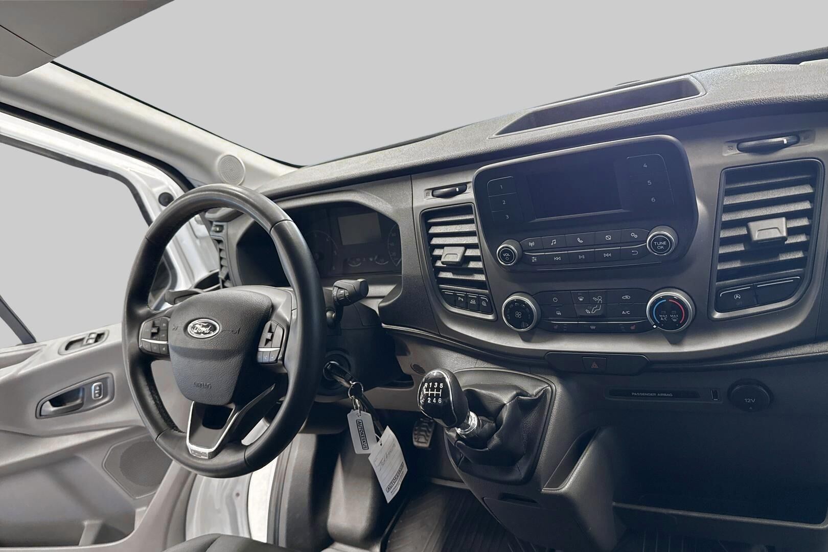 FORD TRANSIT iso kuva 9