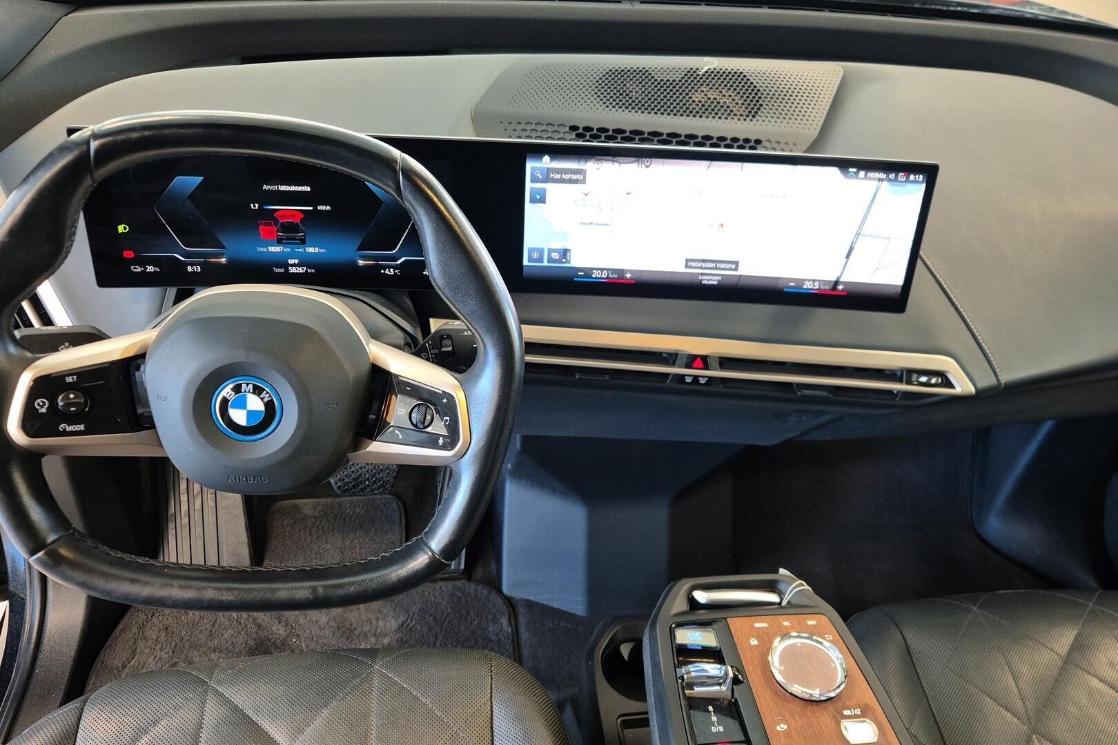BMW IX iso kuva 9