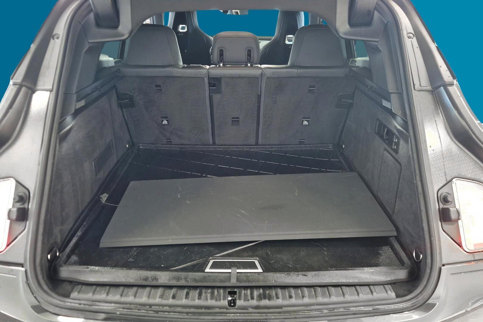 BMW IX iso kuva 10
