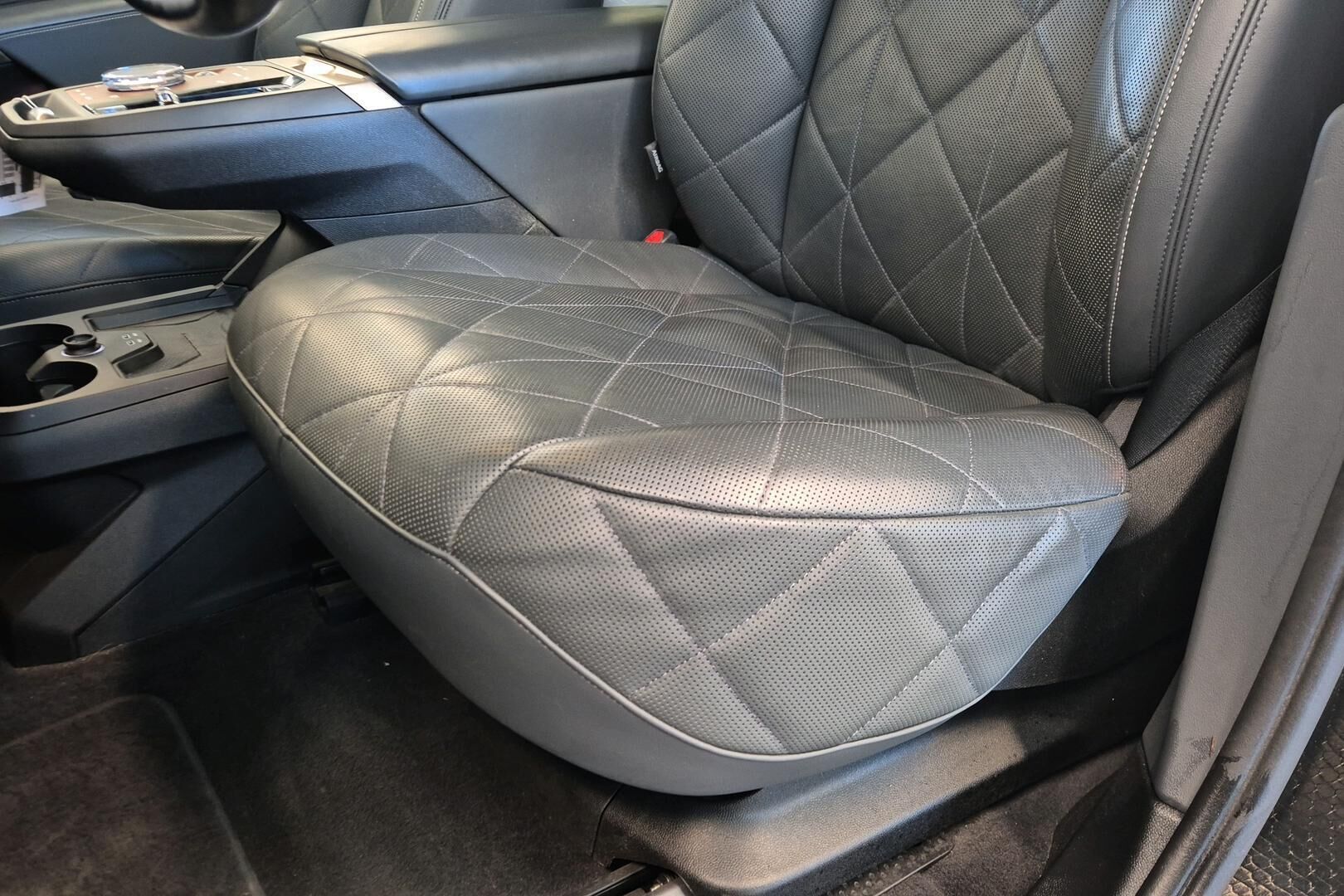 BMW IX iso kuva 19