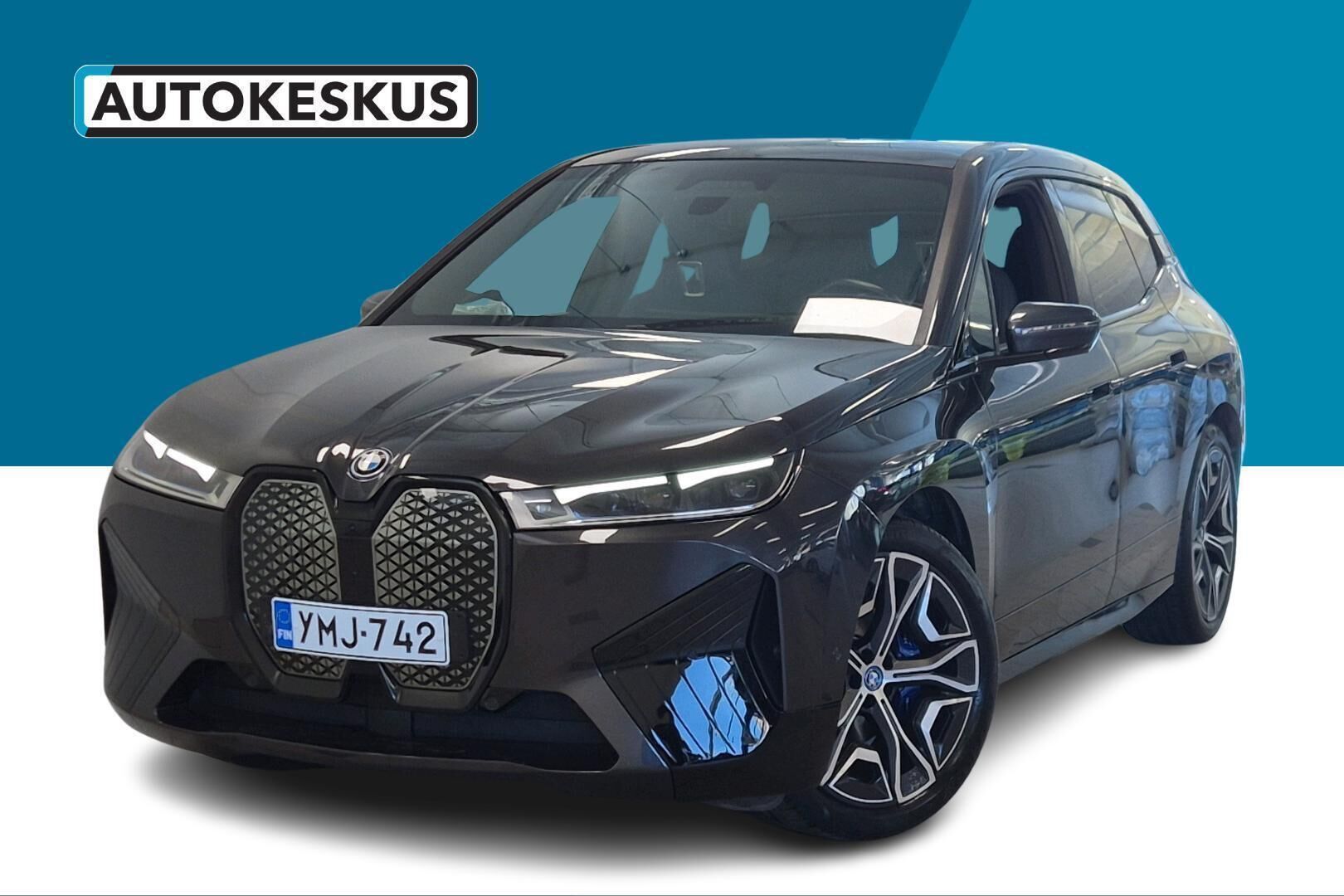 BMW IX iso kuva 22