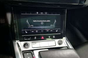 AUDI E-TRON esikatselu 11