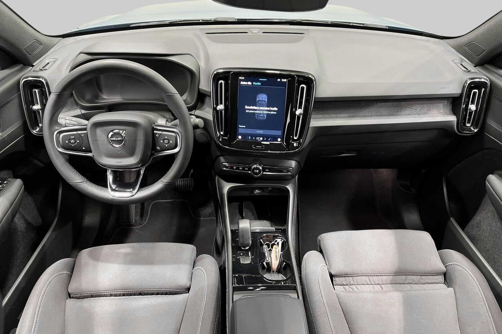 VOLVO C40 iso kuva 11