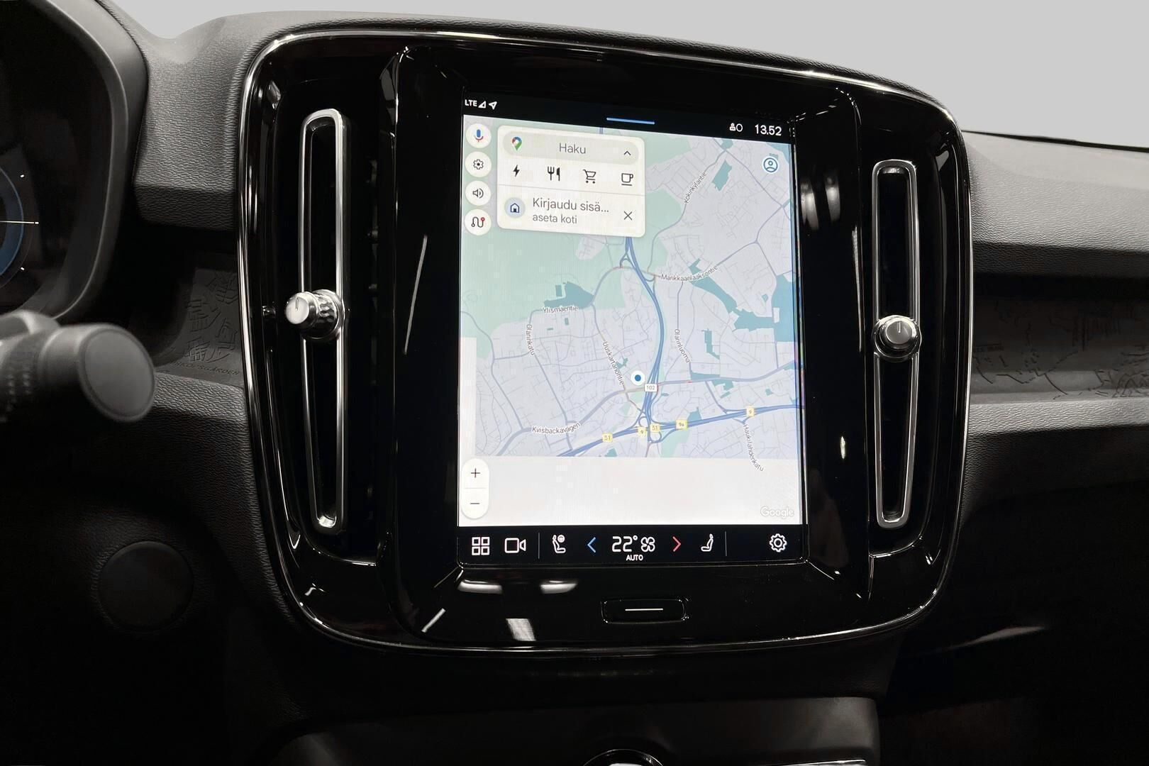 VOLVO C40 iso kuva 17