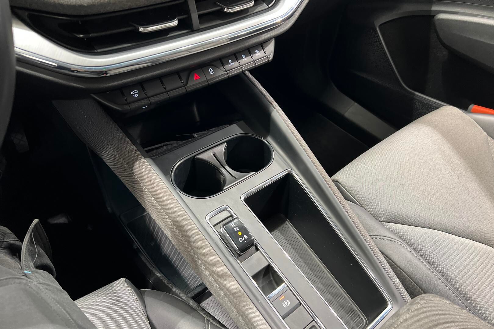 SKODA ENYAQ iso kuva 29