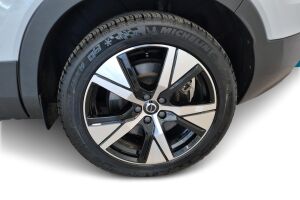 VOLVO XC40 esikatselu 16