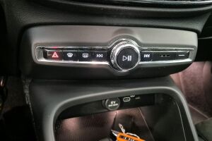 VOLVO XC40 esikatselu 18