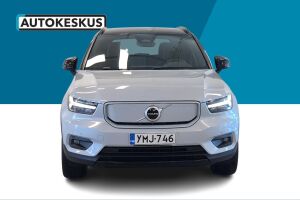 VOLVO XC40 esikatselu 1