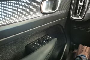 VOLVO XC40 esikatselu 21