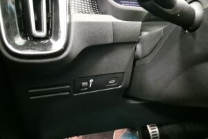 VOLVO XC40 esikatselu 22
