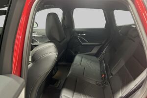 BMW iX1 esikatselu 9