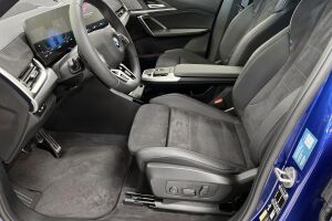 BMW iX1 esikatselu 8
