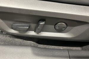 Mitsubishi Outlander esikatselu 21