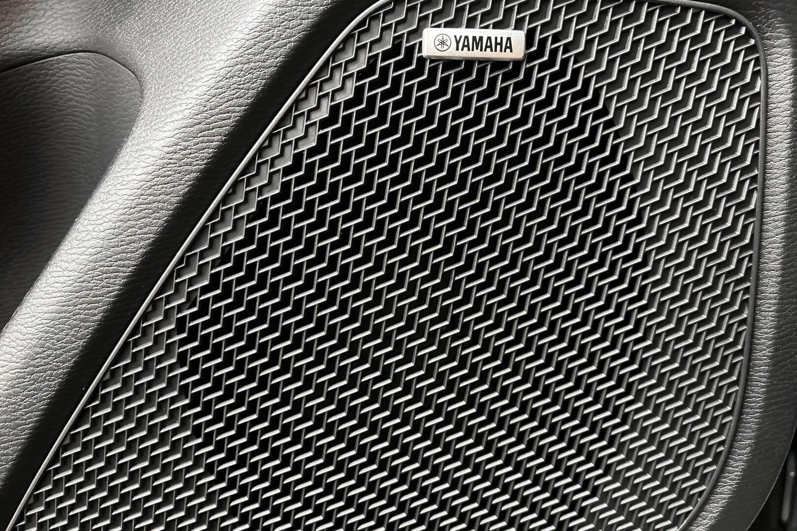 Mitsubishi Outlander iso kuva 22