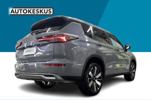 Mitsubishi Outlander esikatselu 4