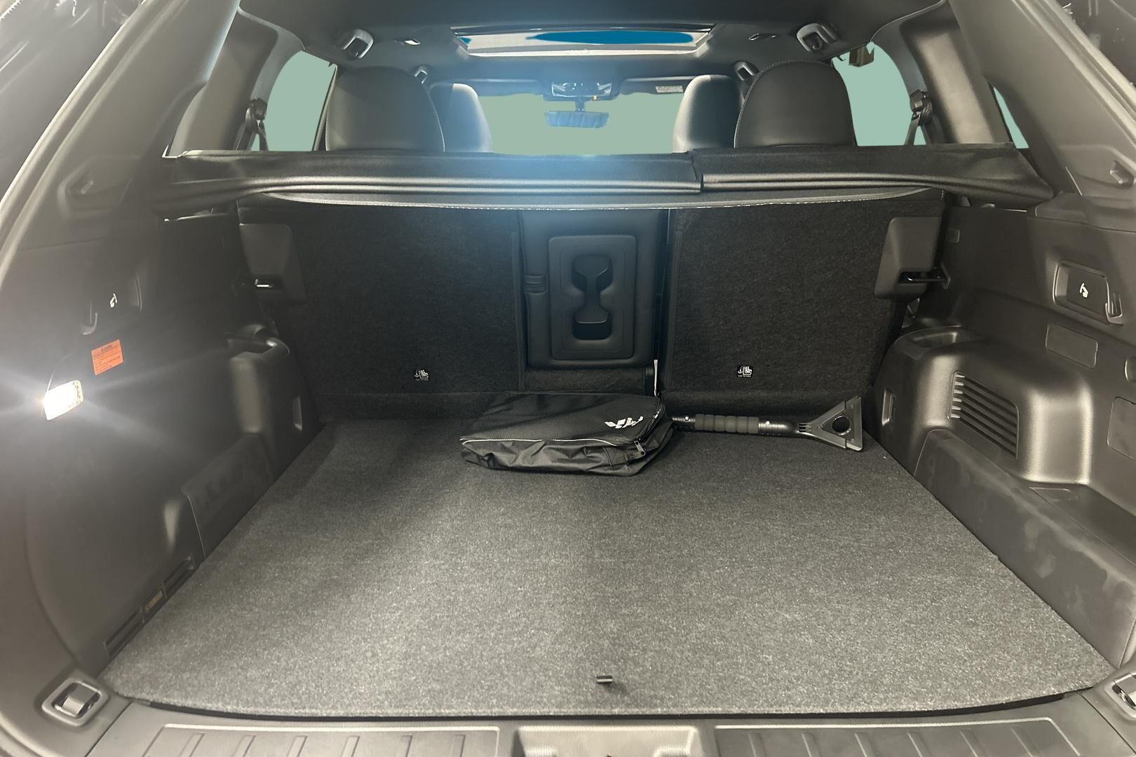 Mitsubishi Outlander iso kuva 11
