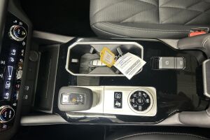Mitsubishi Outlander esikatselu 13