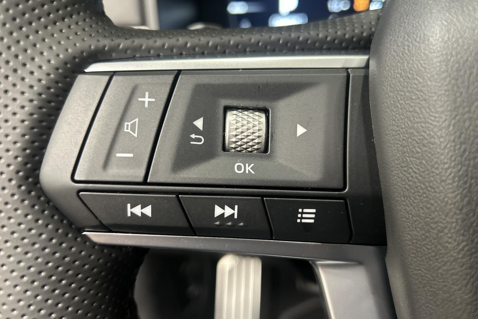 Mitsubishi Outlander iso kuva 17