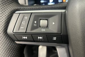 Mitsubishi Outlander esikatselu 17