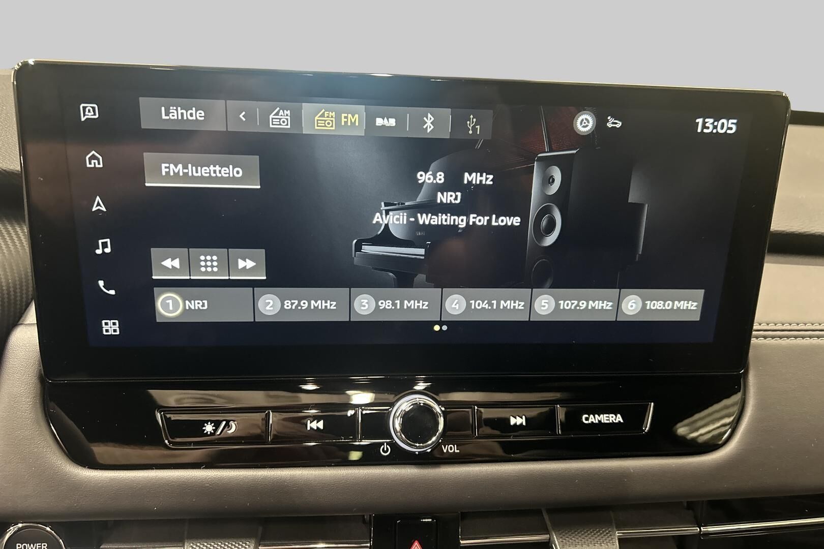 Mitsubishi Outlander iso kuva 26