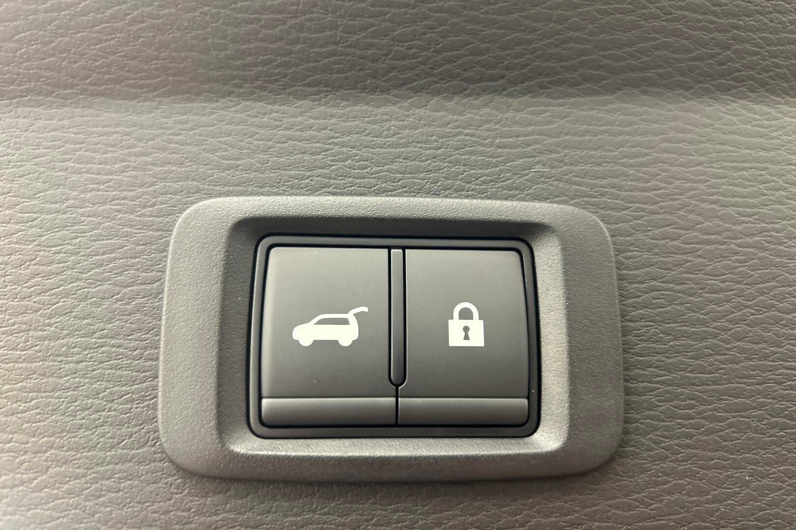 Mitsubishi Outlander iso kuva 31