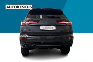 Mitsubishi Outlander esikatselu 5