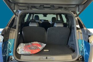 Peugeot E-5008 esikatselu 28