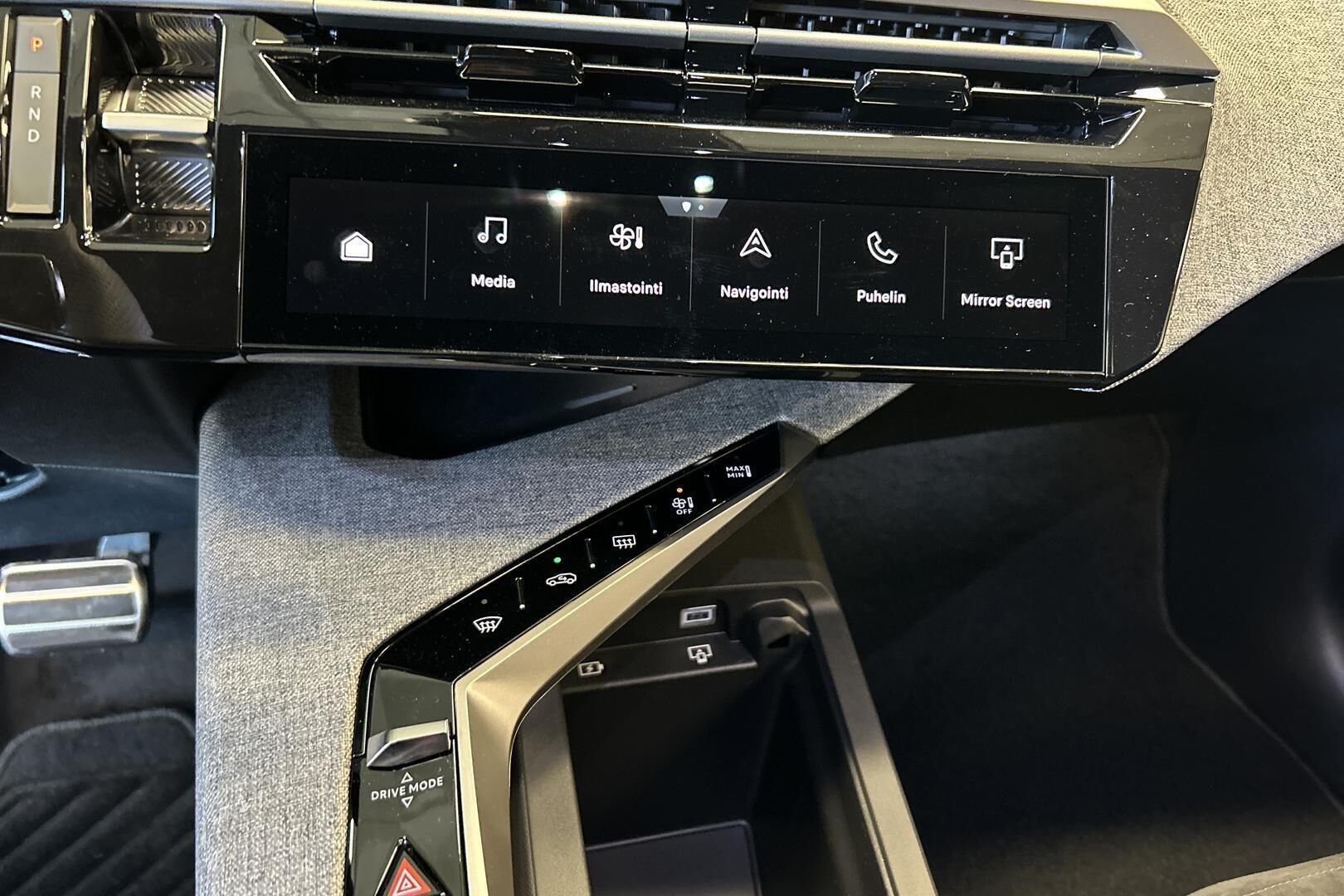 Peugeot E-5008 iso kuva 11
