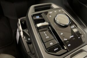 BMW iX esikatselu 22