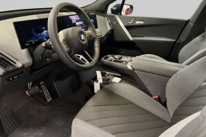 BMW iX esikatselu 8