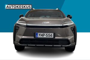 Toyota bZ4X Touring esikatselu 1