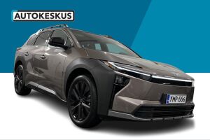 Toyota bZ4X Touring esikatselu 2