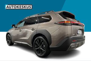 Toyota bZ4X Touring esikatselu 6