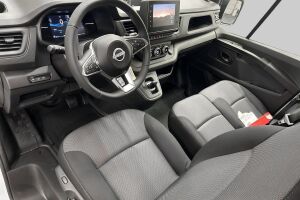 Nissan Primastar esikatselu 14