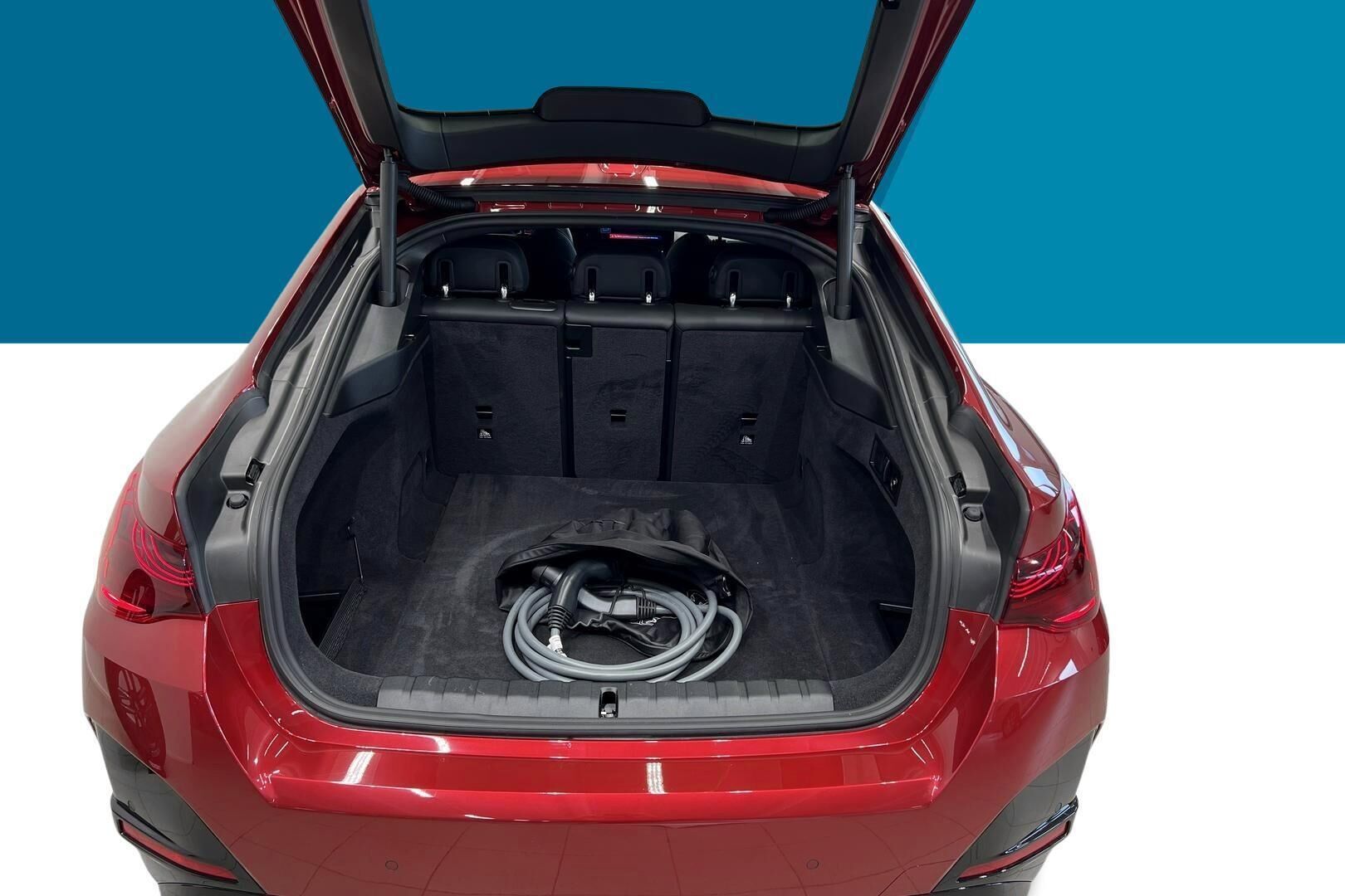 BMW I4 M60 iso kuva 11