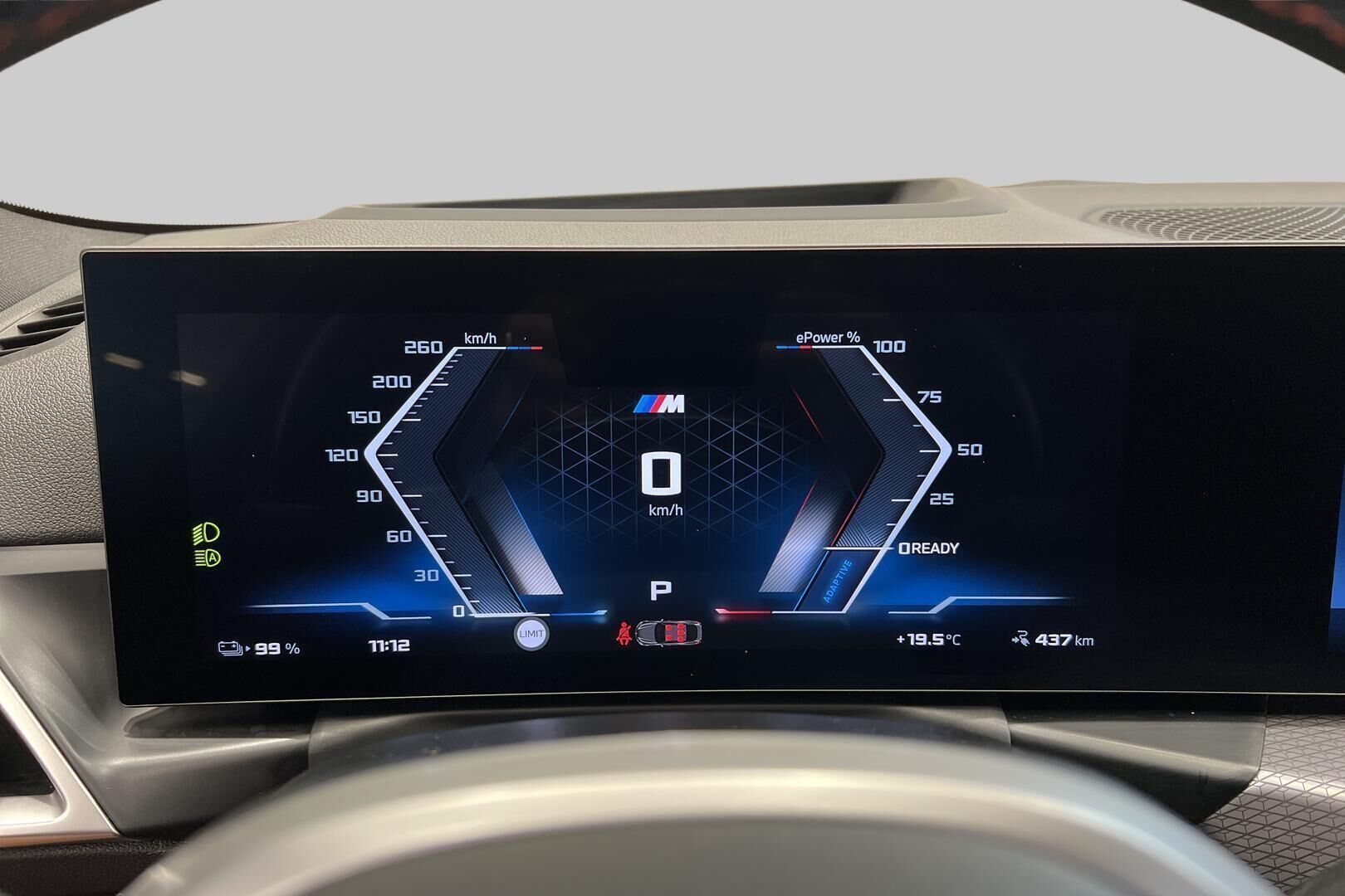 BMW I4 M60 iso kuva 13