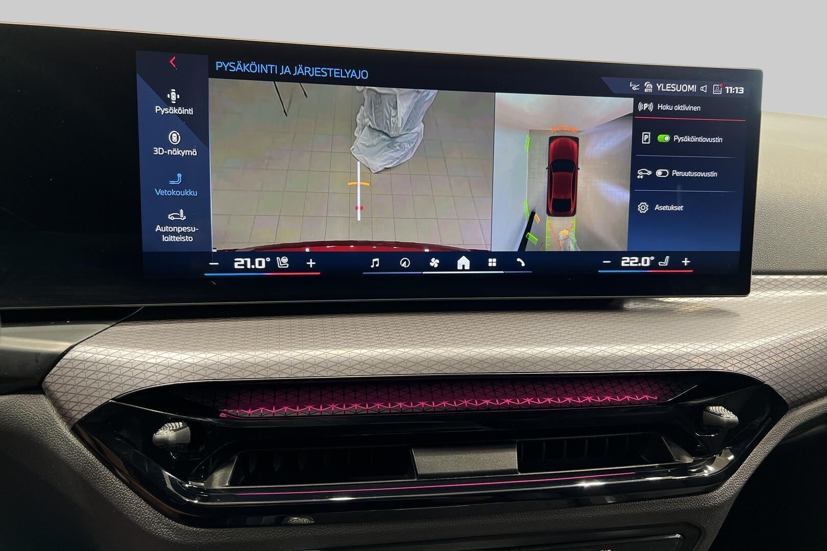 BMW I4 M60 iso kuva 18