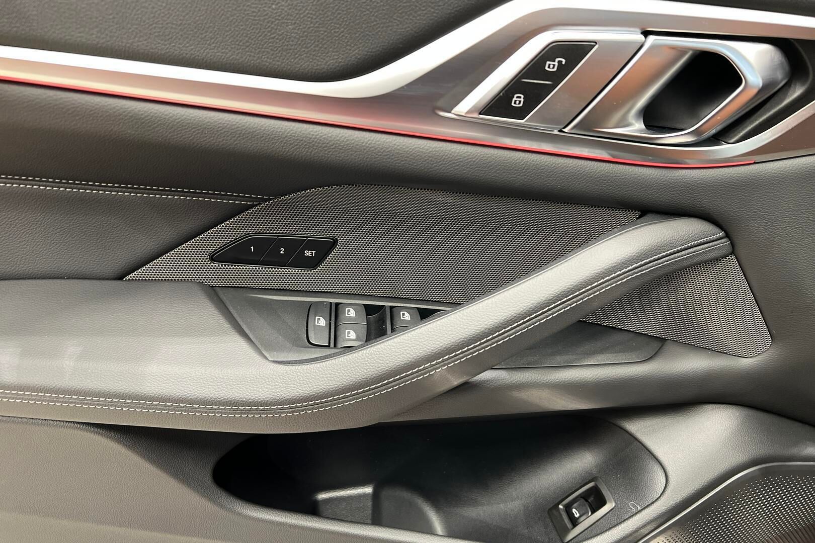 BMW I4 M60 iso kuva 38