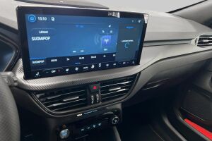 Ford Kuga esikatselu 12