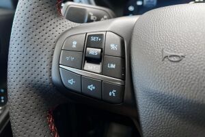 Ford Kuga esikatselu 14